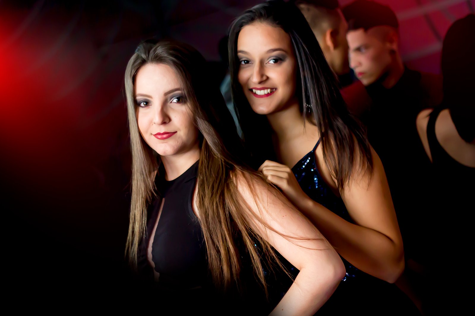 Bikini 28.10.2016-Kenzi Marinho-revista-backstages-bikini-club (7)