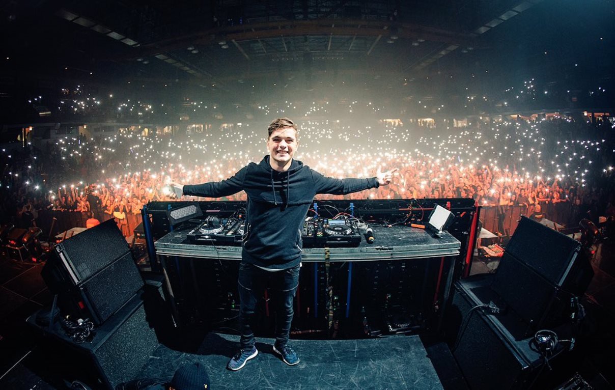 martin-garrix-revista-backstages