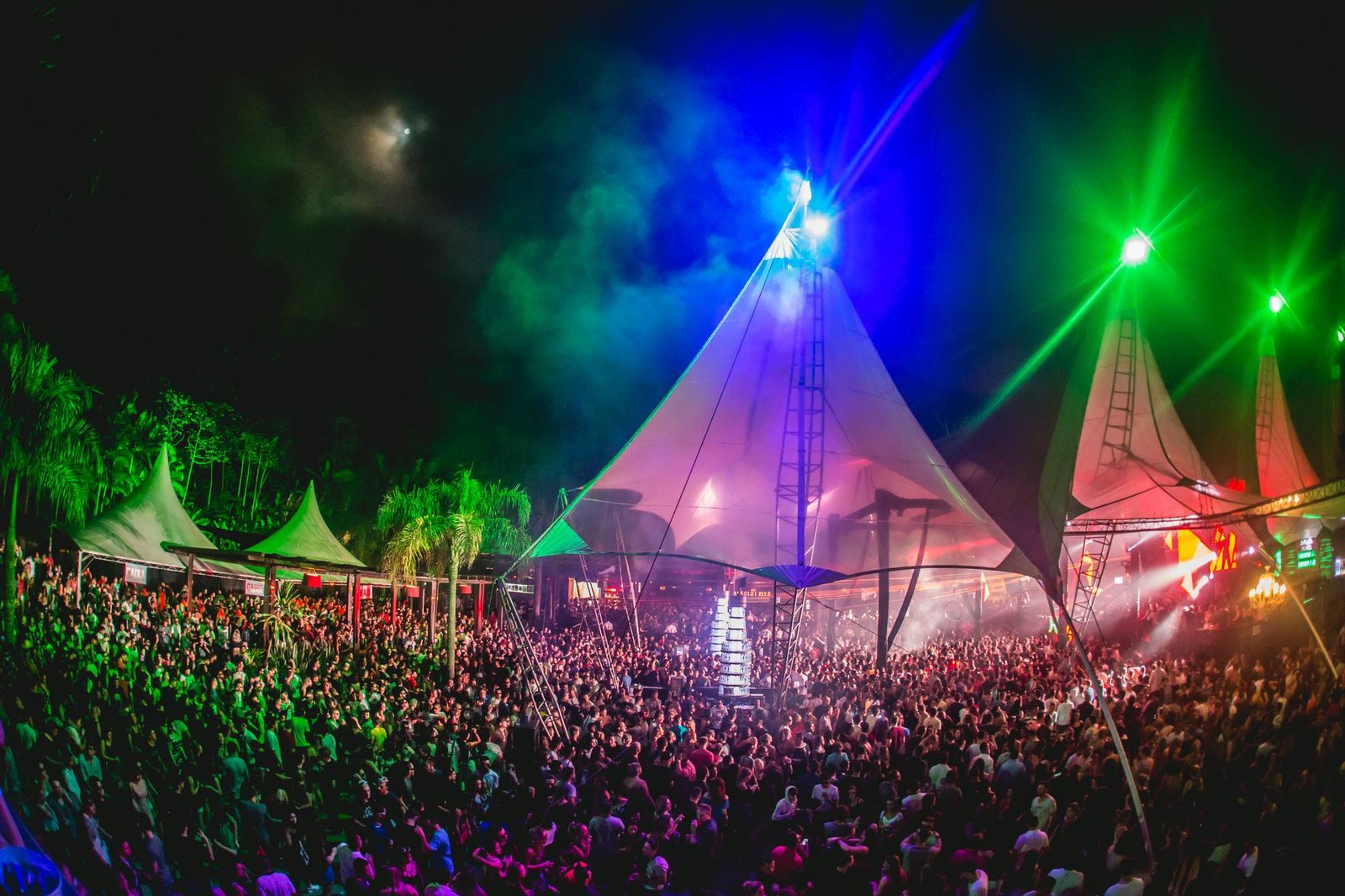 Green-Valley_revista_backstages