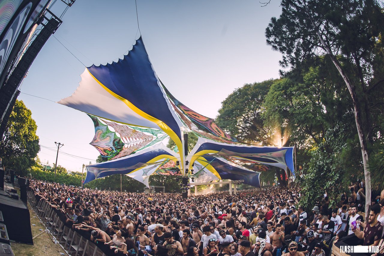 Mundo_Psicodelic_Festival_Backstages_flashbang_3