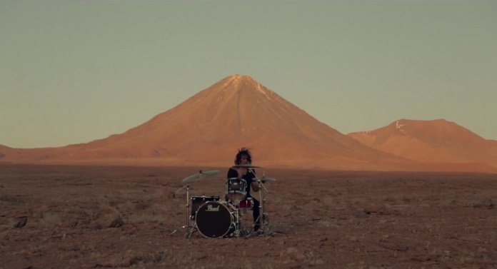 Ego Kill Talent - cenas do clipe gravado no deserto de Atacama / Créditos: reprodução